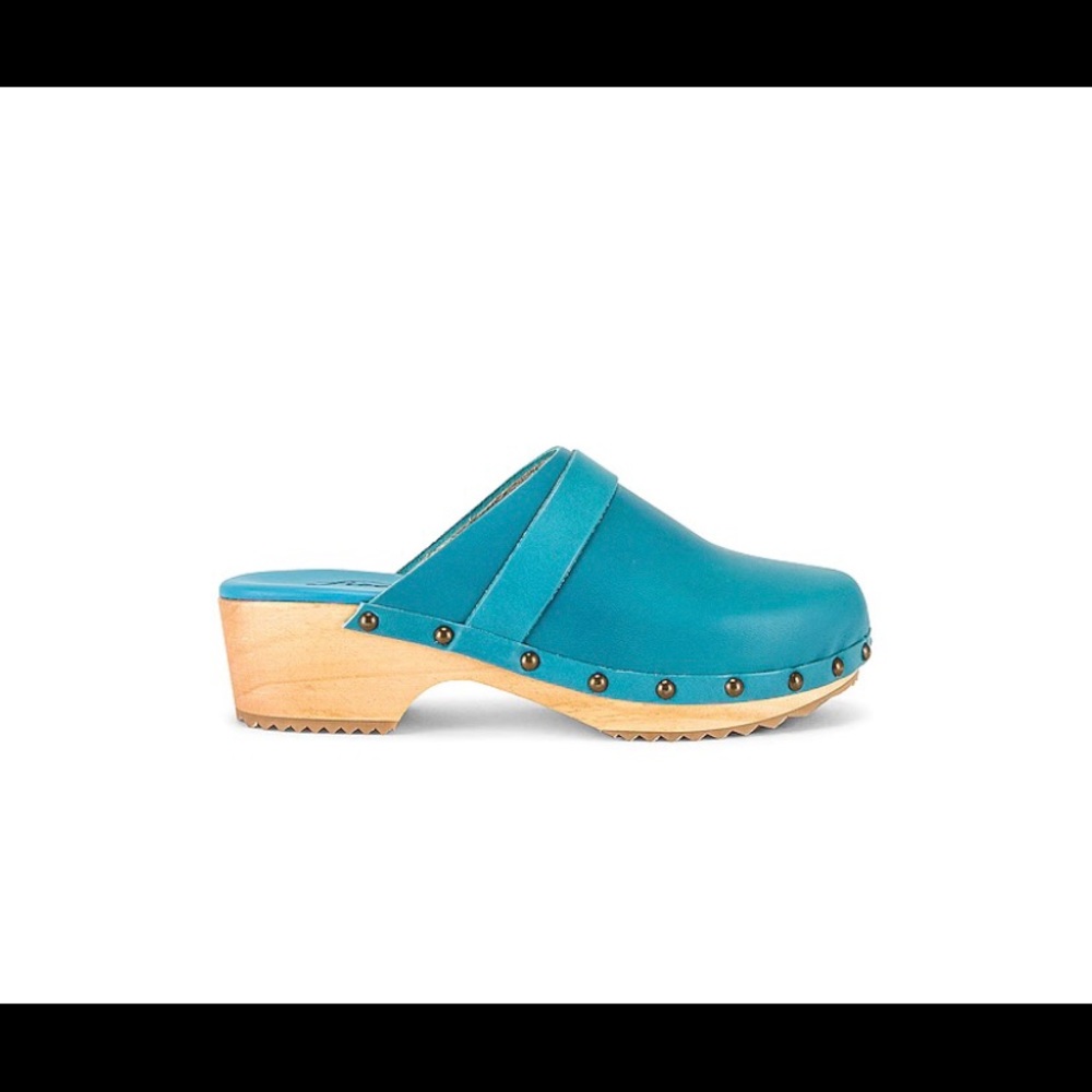 Free People Callum Clog in Surfer